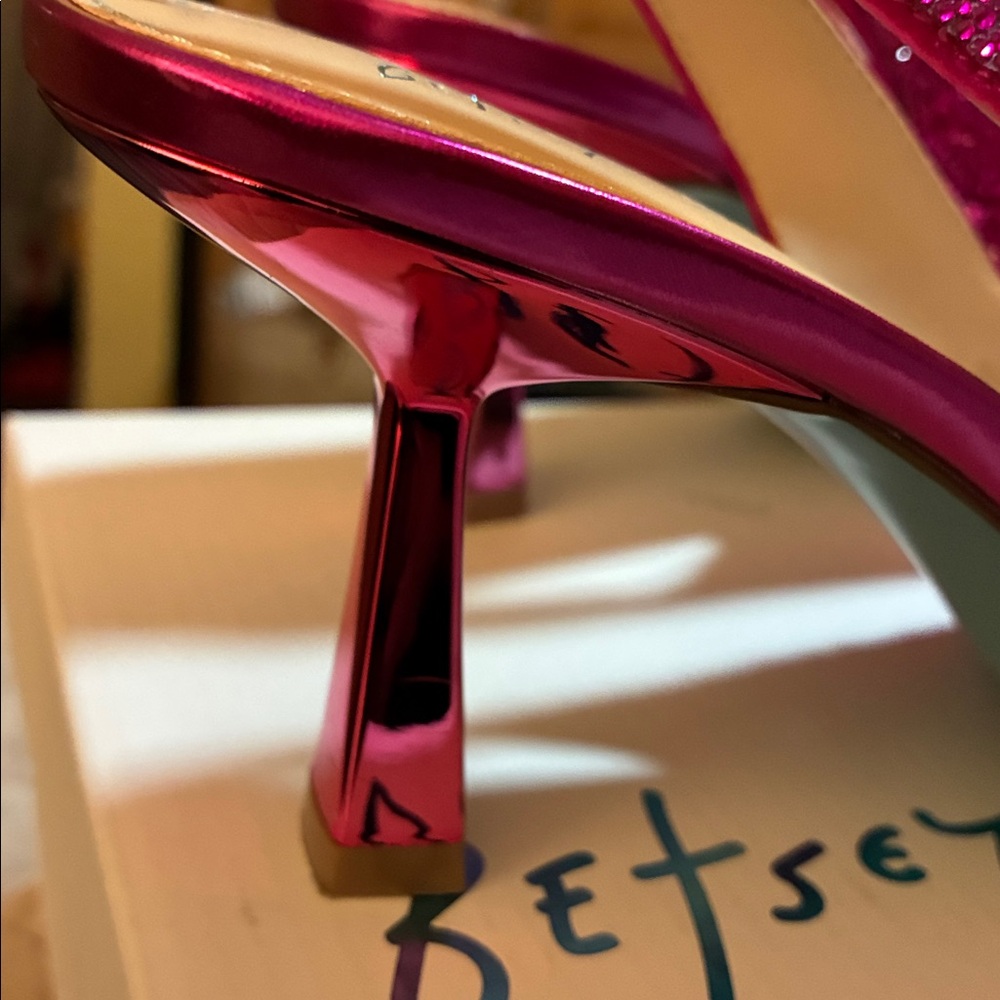 Elegant Pink Slingback Heels - Picture 6 of 8